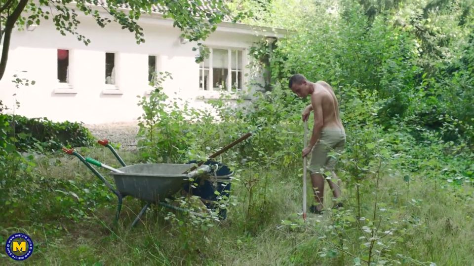 online video 10 Angelique Luka 31 FR The Gardner Does My Lawn [Mature.nl/Mature.eu] (HD 720p) on femdom porn my fetish