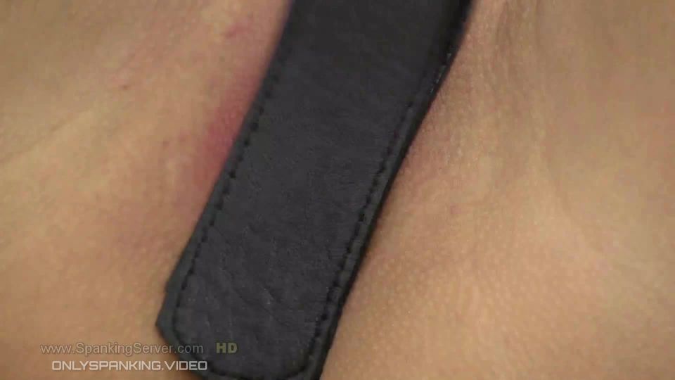 SpankingServer2018 20222021 - 37 Week - Lola