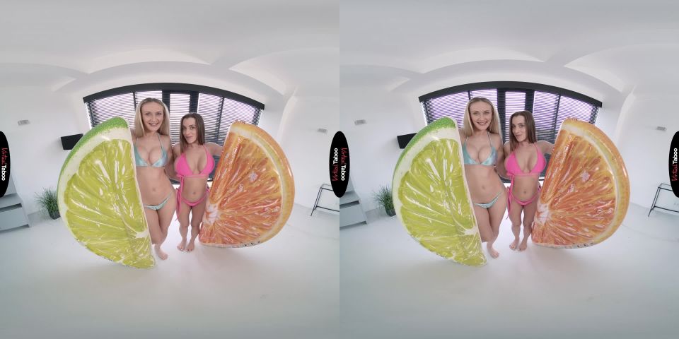 Summer Busty Girls - Gear VR 60 Fps - Double solo