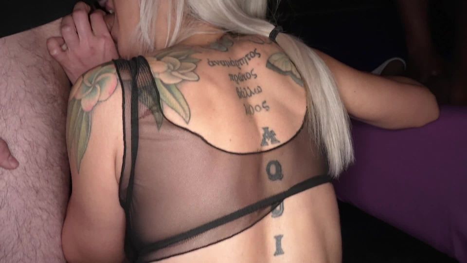 vídeo para adultos 1 femdom negro rostros fetiche porno  Venecia Escape y Mila James [Full HD 1,87 GB]  a pelo