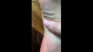 Onlyfans - Beneathmytoes - I should give myself a massage - 28-04-2020