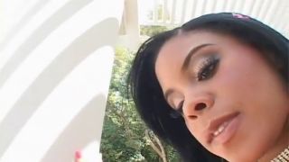 Pop That Trunk on threesome big ass video xvideo