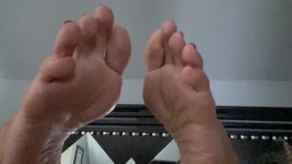 online porn clip 17 little fetish Suck my Toes While I cum, toe sucking on fetish porn