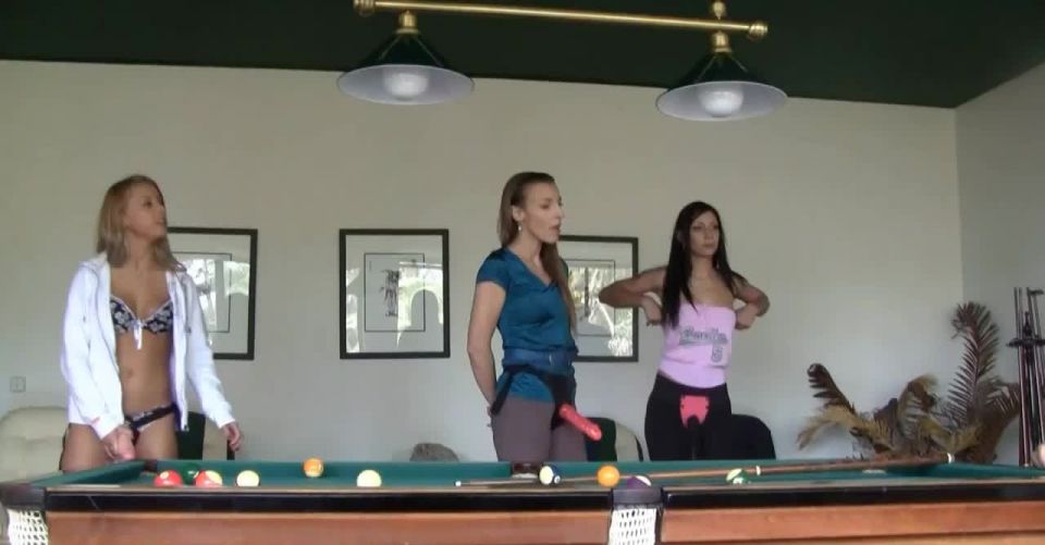 free online video 17 Strapon fucked by the pooltable FFFM, nylon fisting on strap on 
