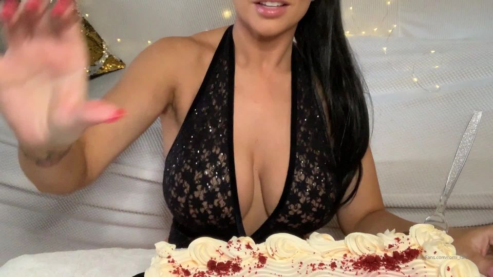 Romi Rain () Romirain - you thought my birthday was over the night is still young time to have a little fr 13-01-2020