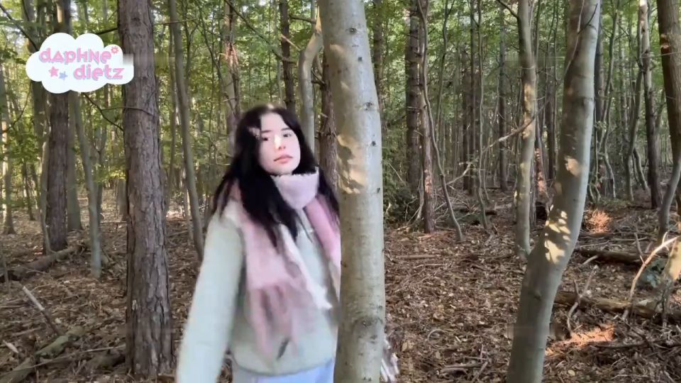 [K2S.CLUB] DaphneDietz - Mein erstes Mal im Wald - OUTDOOR TEEN & NATURSEKT - HD 720P