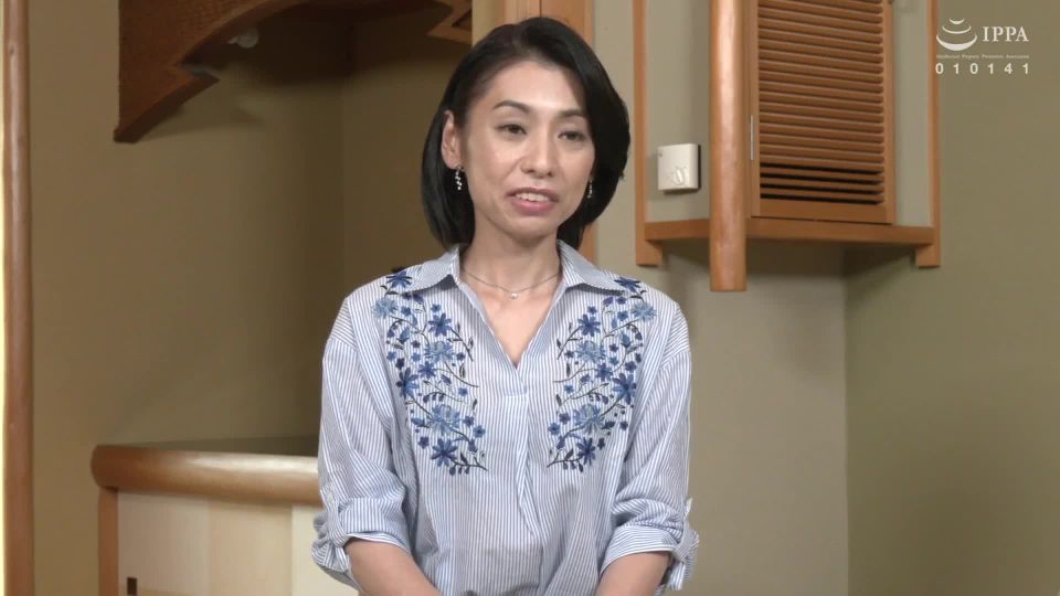 clip 43 bodybuilder femdom fetish porn | JRZD-997 Sachie Okawa | documentary