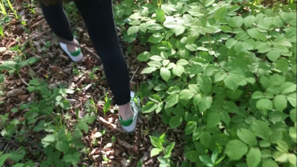 free online video 32 Cum to Mouth – Young Teen gives Quick Suck in Public Park on handjob porn kelsi monroe foot fetish