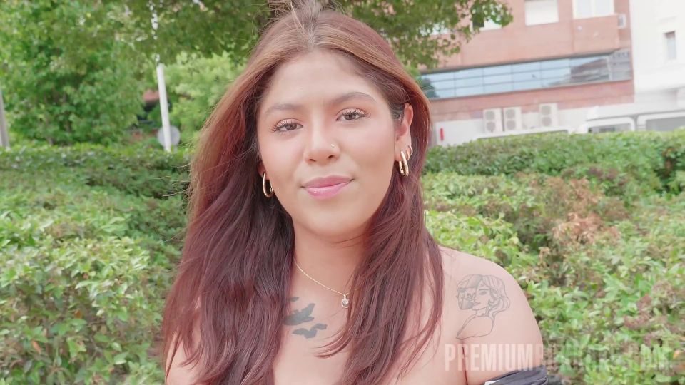 Laia 1 - Bukkake Entrevista 1080p