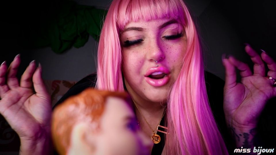 Mistress Bijoux - I Hurt Tiny men - Blackmail fantasy