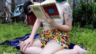 HunnyDaniels Books Turn Me On - Public Nudity