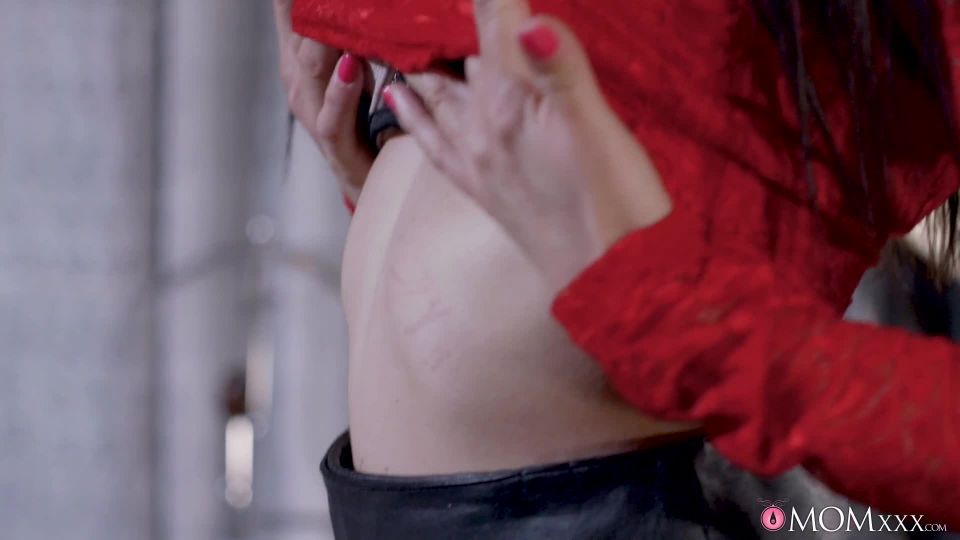 porn clip 24 Billie Star - Lap dance in leather and stockings (Full HD), shoulder fetish on fetish porn 