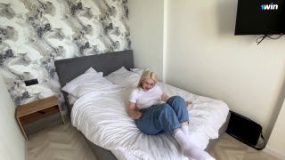 Blondessa - She got naked at the first meeting and asked me to fuck her. - Blowjob