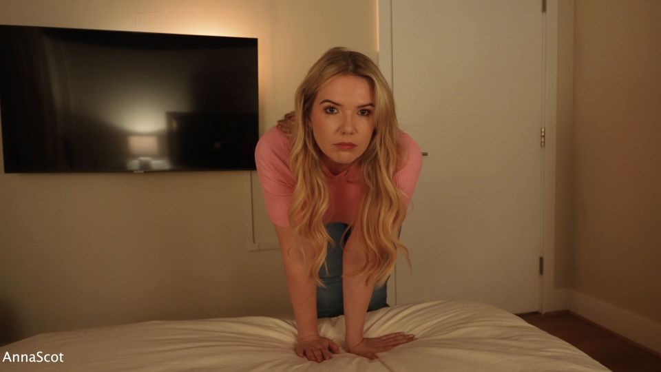 Anna Scot - El paso de la Ley de Seguridad de Mamá 4K - 4K 2160P