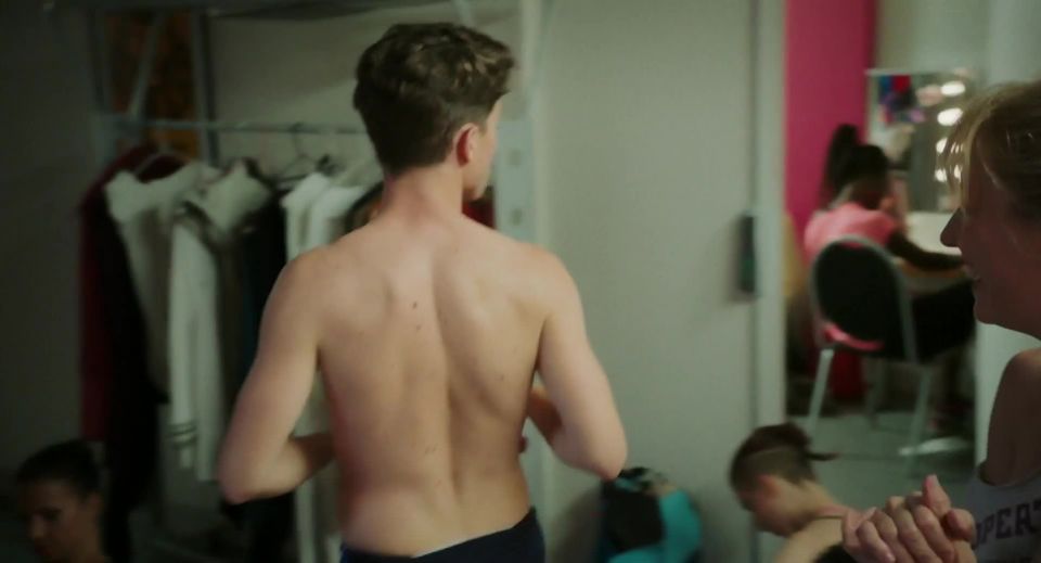 Luna Chiquerille, Andrea Bescond - Les chatouilles (2018) HD 1080p - (Celebrity porn)