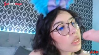 [GetFreeDays.com] Nerdy Model with that pink dildo in her mouth Porn Clip October 2022