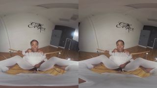 6221 Black Swan