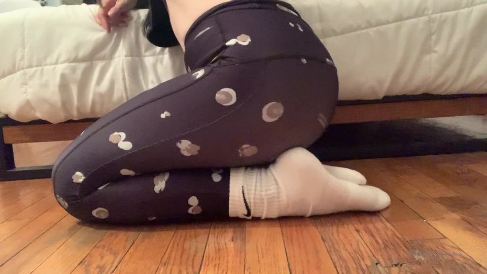 online adult clip 24 goddessfendi 11-02-2020 post work out sweaty sock and shoe removal and smell … come take a whiff on fetish porn heels fetish