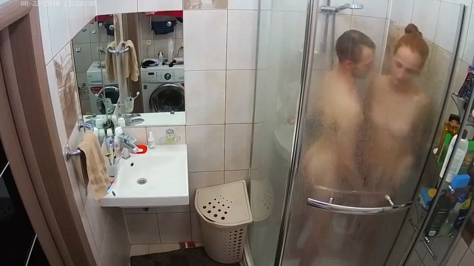 Teens_caught_fucking_in_the_shower