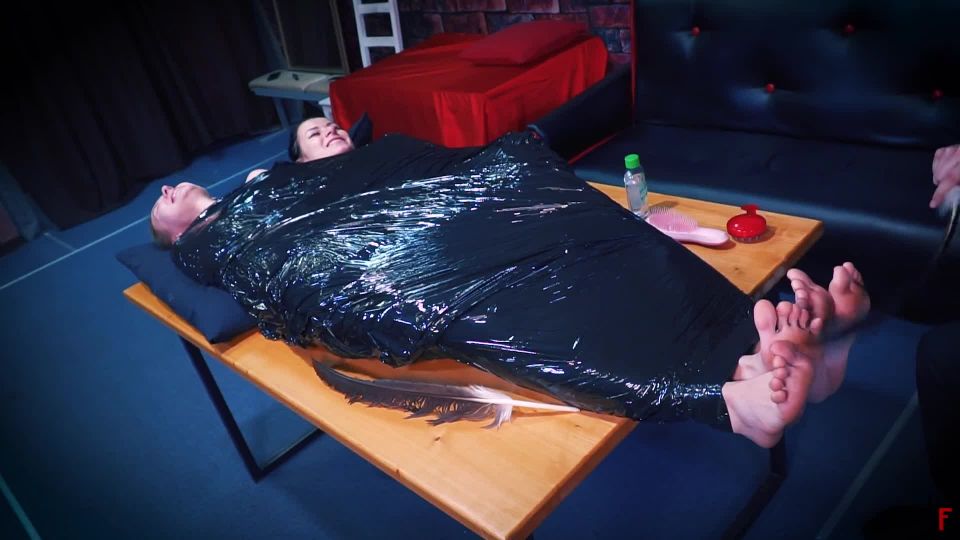 Tickling protruding feet out of big cocoon with Ulyasha and Taisia + Taisia mummification solo Tickling!