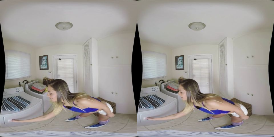Jaye Summers in Stepdaughter Duties | virtual reality porn | reality 