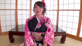 Babe in kimono gives insane Japan blow job Teen!