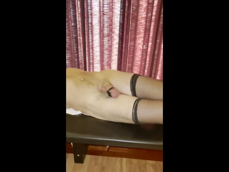 Domina Sara - Quitando la Cb y tu polla crecen y crecen intocadas,