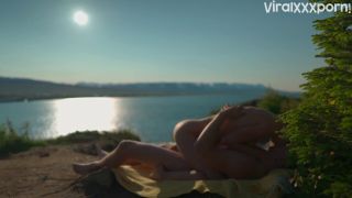 Maduritas Teas Anna Ralphs en cascada húmeda Fuck Flick Anna Ralphs