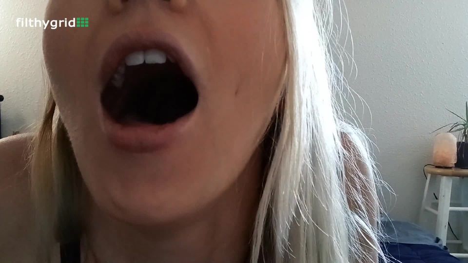 Ashlynnelocks evil Sitter Burps And Fart Pt 2 - Femdom