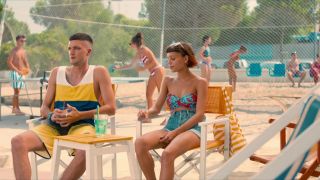 Rebecca Coco Edogamhe, Amanda Campana - Summertime s01e03 (2020) HD 1080p!!!