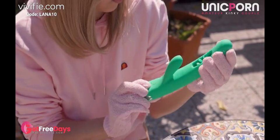 Squirting TWICE with the Vivifie Windmill Toy on a sunny terrace