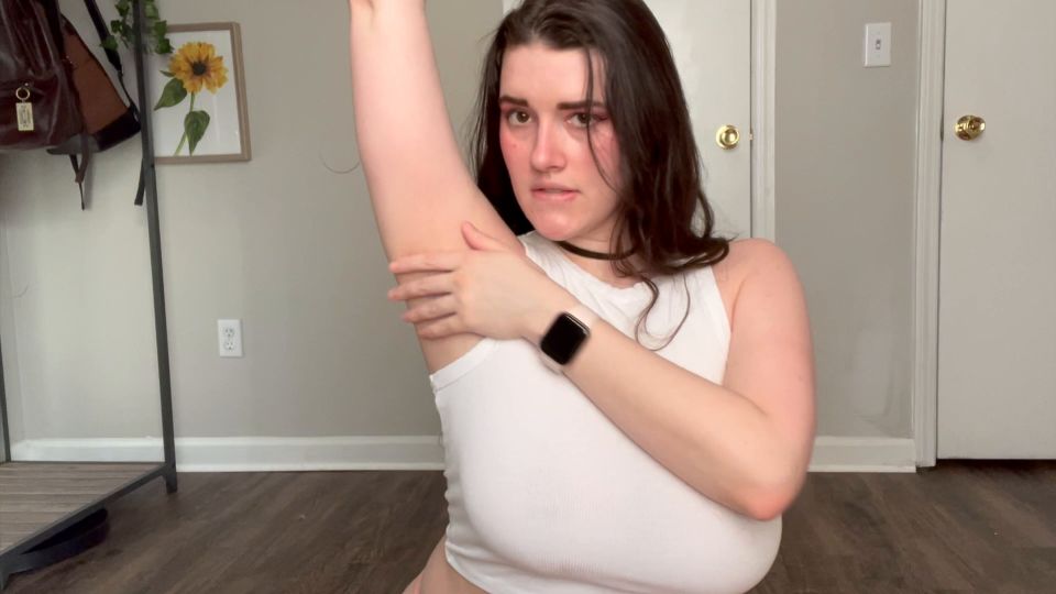 Bbybimbogamer - Sniffing My Armpits and Playing With My Boobs