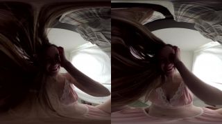 TheEmilyBloom.com - Emily Bloom - Under Covers  - virtual reality - 3d male fart fetish