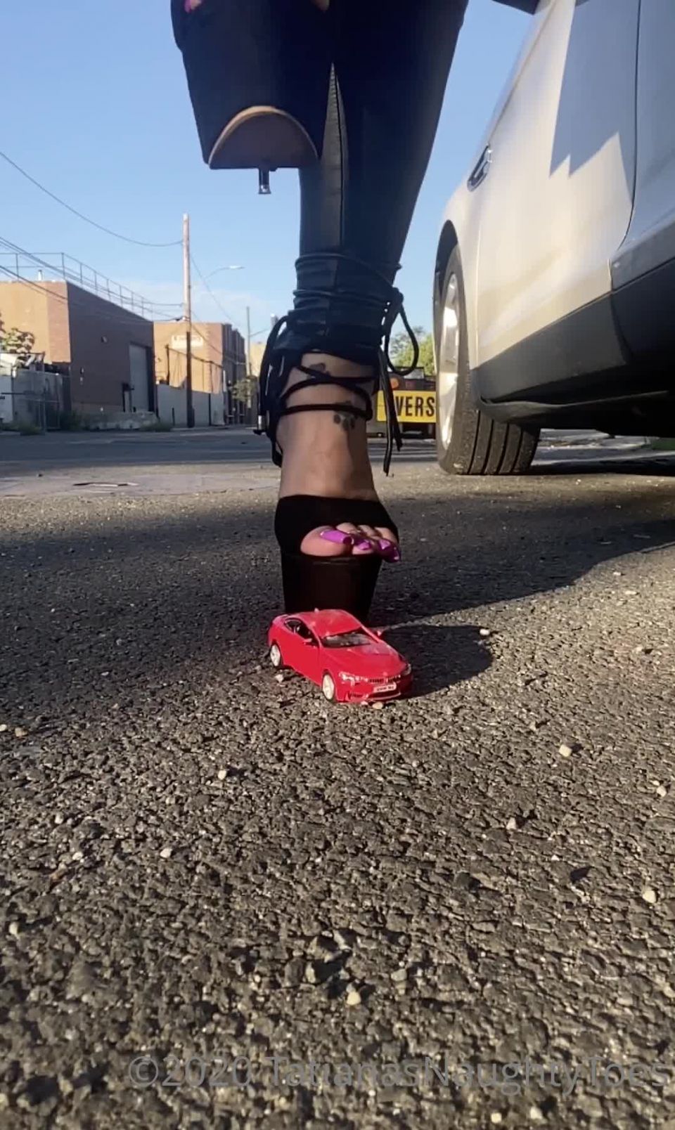 TATIANA - tatianasnaughtytoes () Tatianasnaughtytoes - new purple pedicure giantess red car dressed in black shiny leather leggin 12-09-2020