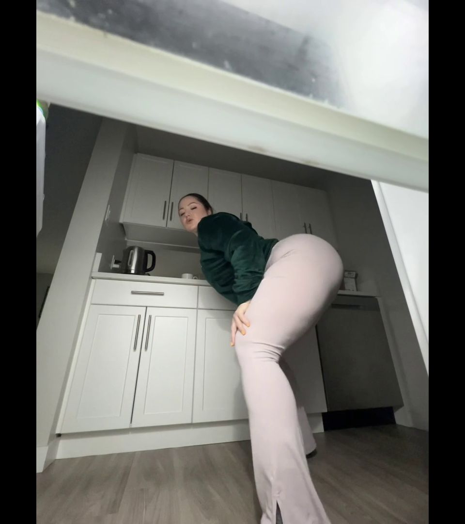 Anja Dee  Anja Dee - Big Ass - Solo  solo