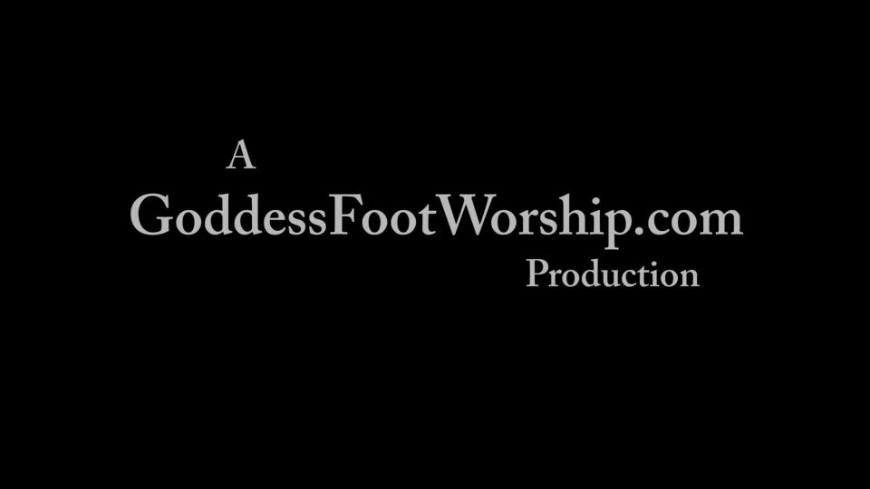 Goddess Foot Worship Chichi Madina Post Workout Foot Worship (FemdomPornNew)