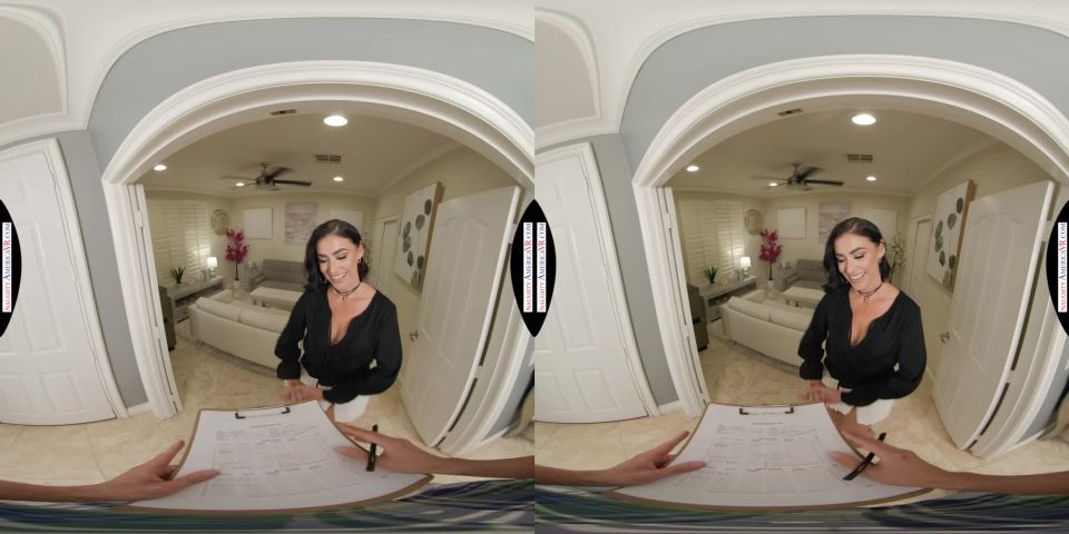 Venus Valencia - Sexy Client Venus Valencia wants a price drop in exchange for an unforgettable afternoon of sex - VR - Teen