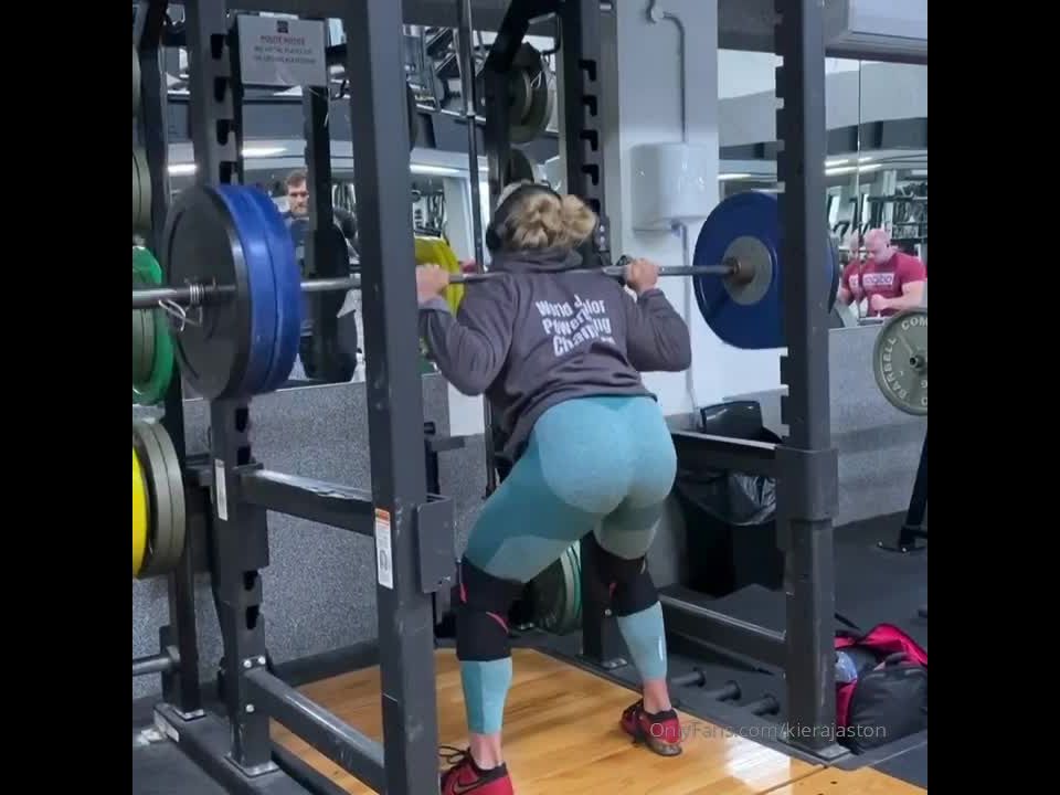 femdom 69 kierajaston- 110kg x 30 reps. First set of squats from today s legs, femdom on femdom porn