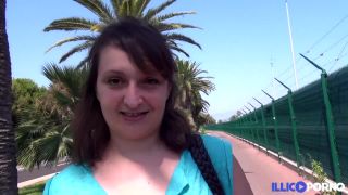 Cyrille, 33, pregnant and fucked by a stranger.
