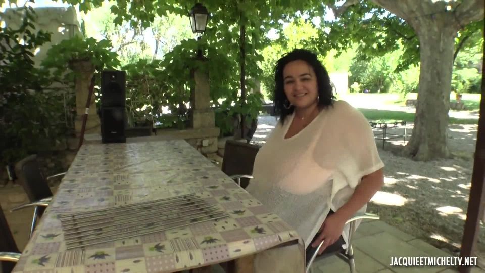 Inès, 26, luscious housekeeper in Marseille! (06/10/20)..
