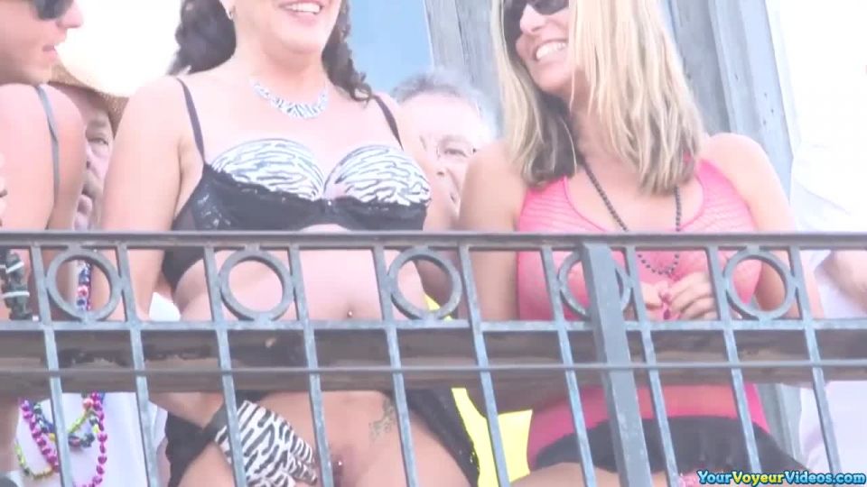 xxx video clip 15 Painted naked bodies, lesbian bdsm on public 