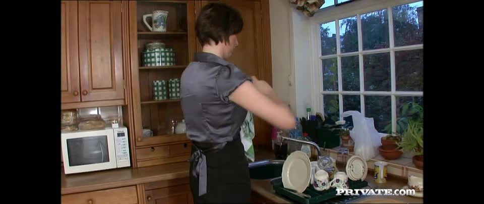 MILF Lara Latex Gets Screwed in the Kitchen before Being Facialed latex 