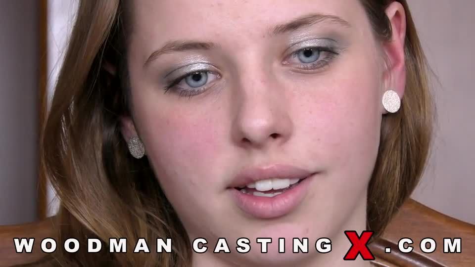 Ornella Cyan casting X