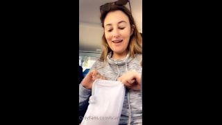 Scarlett Morgan Scarlettmorgan - yay new toys unboxing in the car cause im too excited 16-07-2020