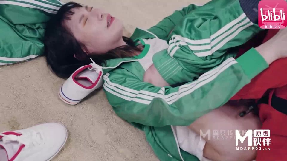 xxx clip 38 BiteTheAss.Com Mejor adulto Pron sitio, sneaker femdom en fetiche porno