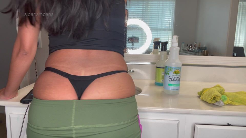 online clip adulto 43 gyanna michaels femdom femdom porno Sloansmoans – Baño de la ballena-Tail Limpieza  dominación