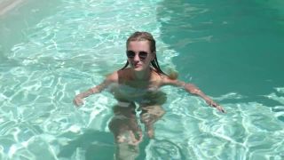 Miss Ellie Moore - Lure a Mermaid And Put Her On A Cock 1080P - Blonde