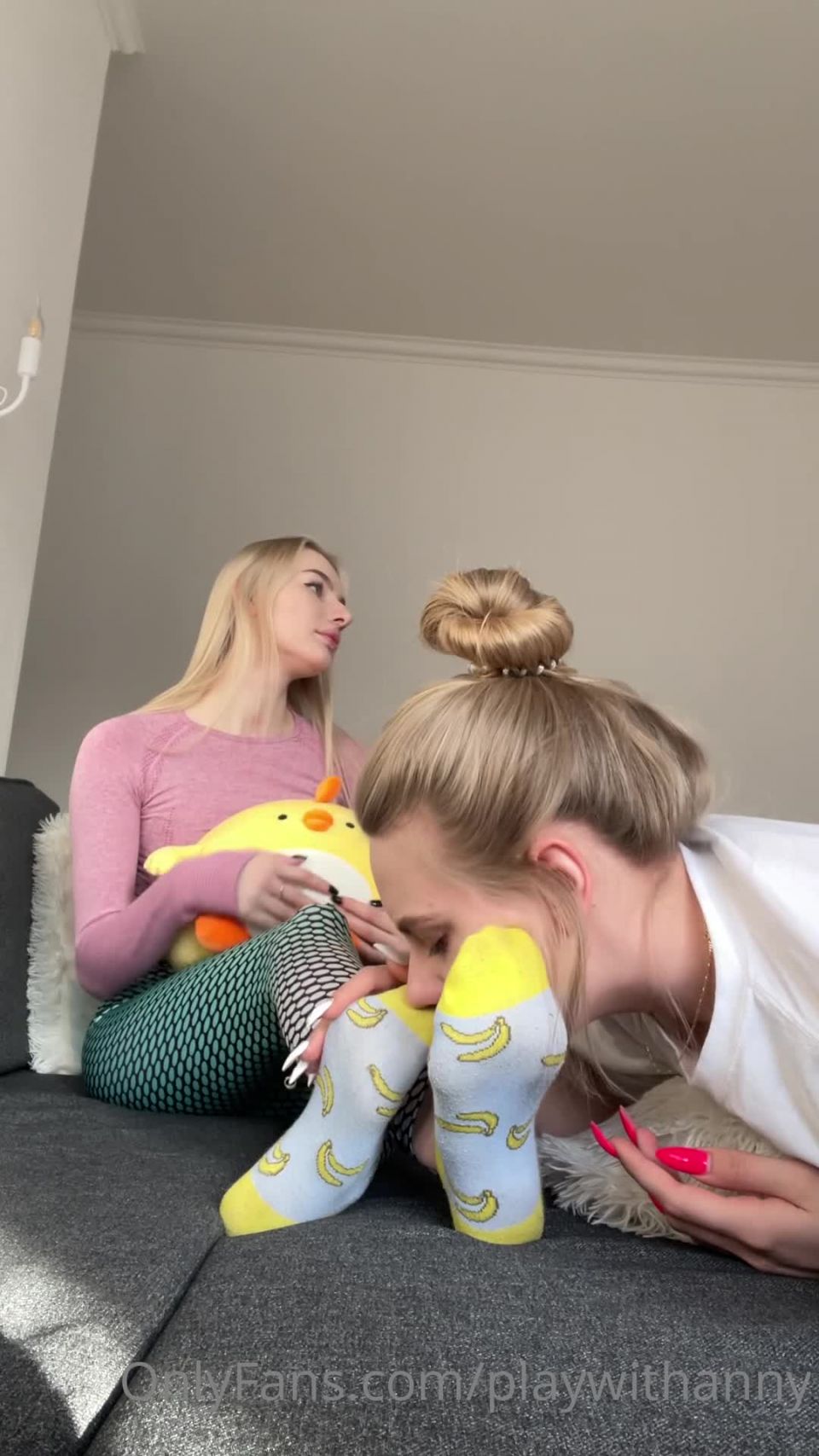 free xxx video 39 Goddess Anny – Lesbian Socks - lesbians - lesbian girls beatrice crush fetish