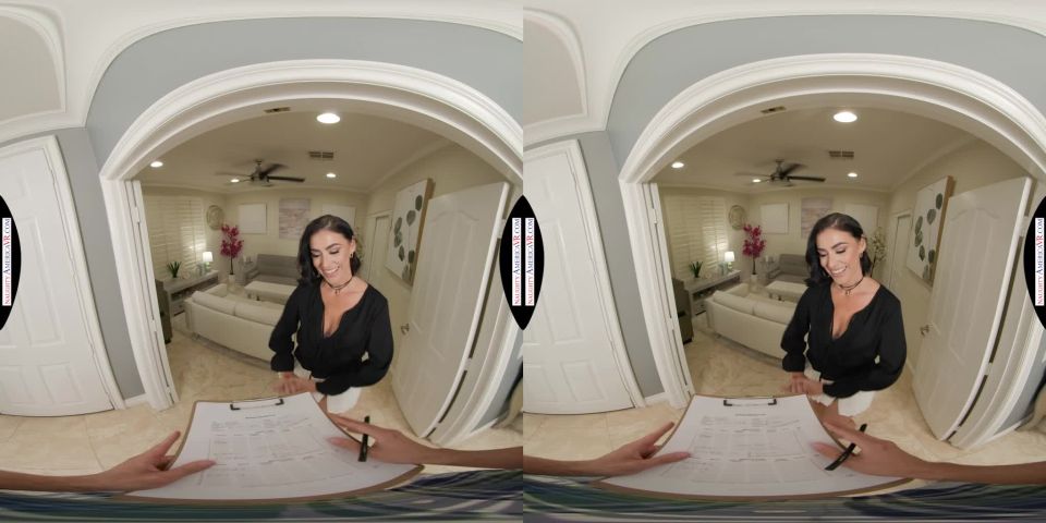 Naughty America VR with Venus Valencia in Sexy Client Venus Valencia wants a price drop in exchange for an unforgettable afternoon of sex - VR.