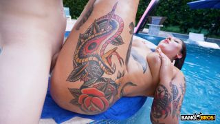 Roxanne Roselle - Poolside Booty - Big Tits